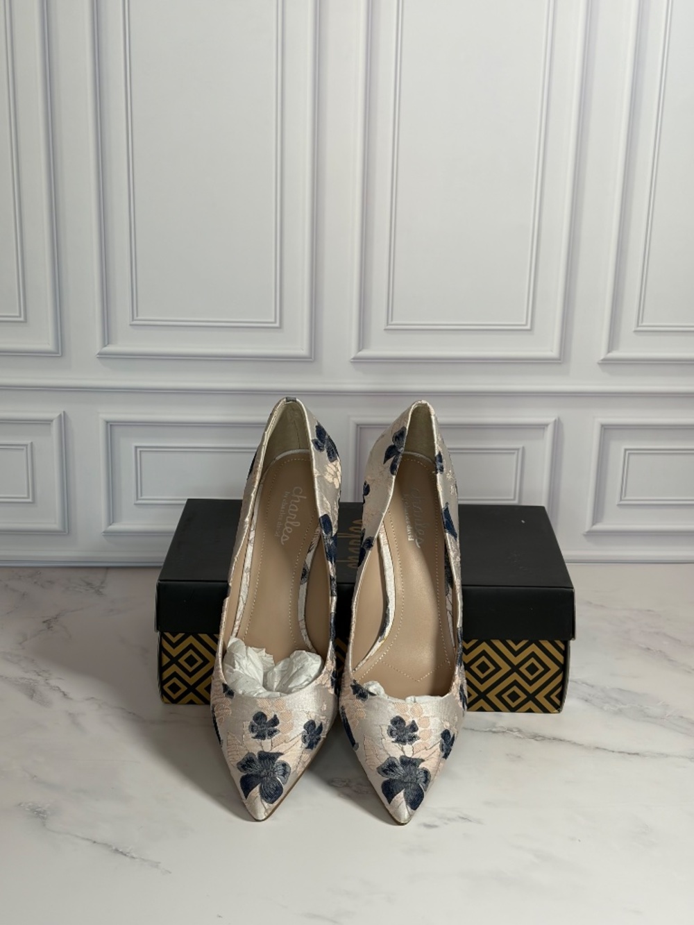 Charles by Charles David Angelica Floral Brocade Pointed Toe Pumps 10M NIB - Picture 3 of 6